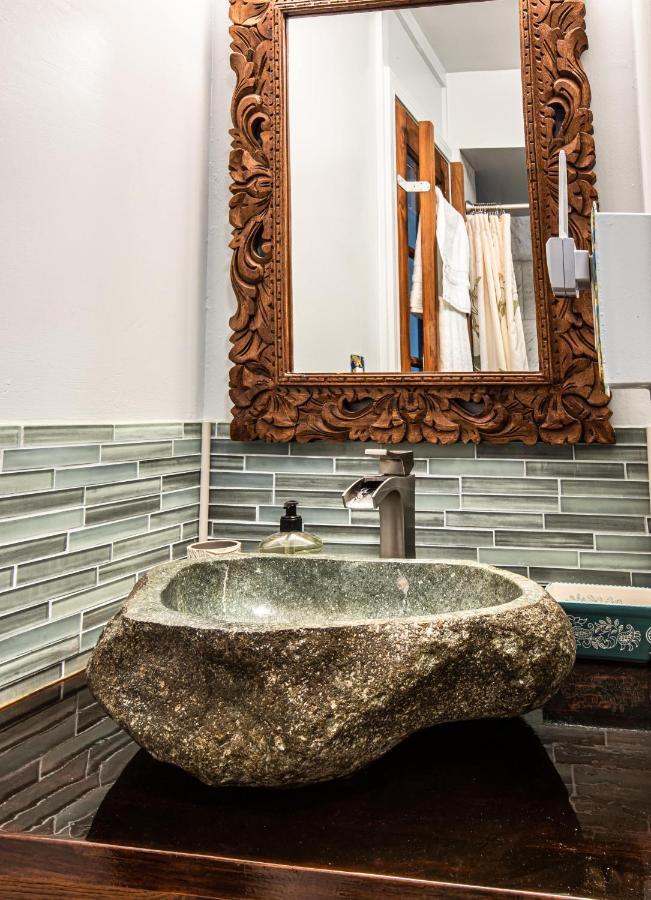 Breezy Beachfront Bali-Style Haven 180 Degree Oceanview Hau'ula Luaran gambar